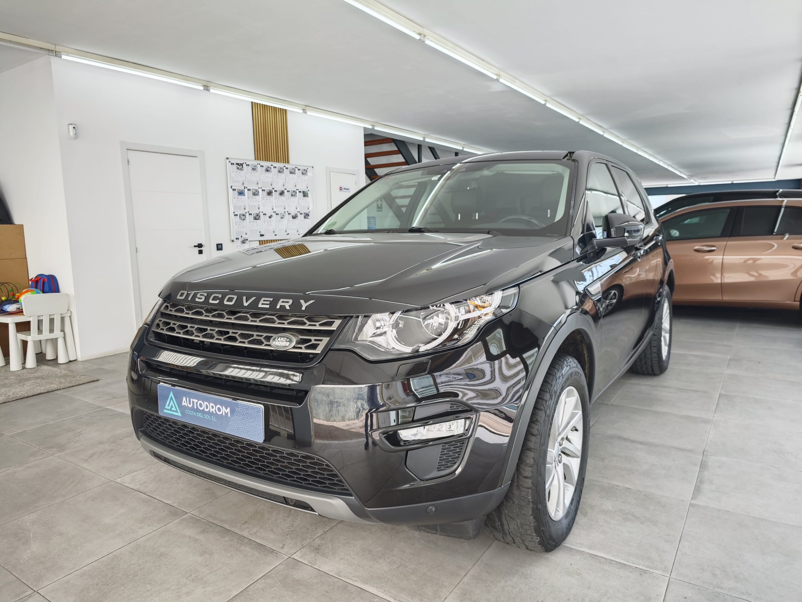 	Land Rover Discovery Sport 2017